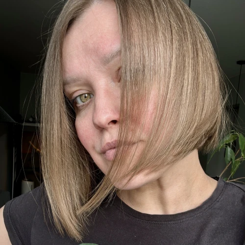 KateNezh Avatar