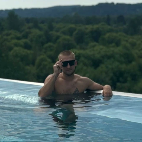 Никита Калашников Avatar